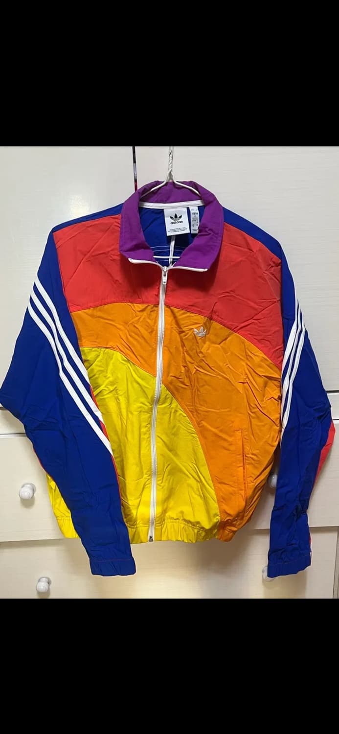 아디다스 트랙 프라이드 오프 바람막이 상품이미지2