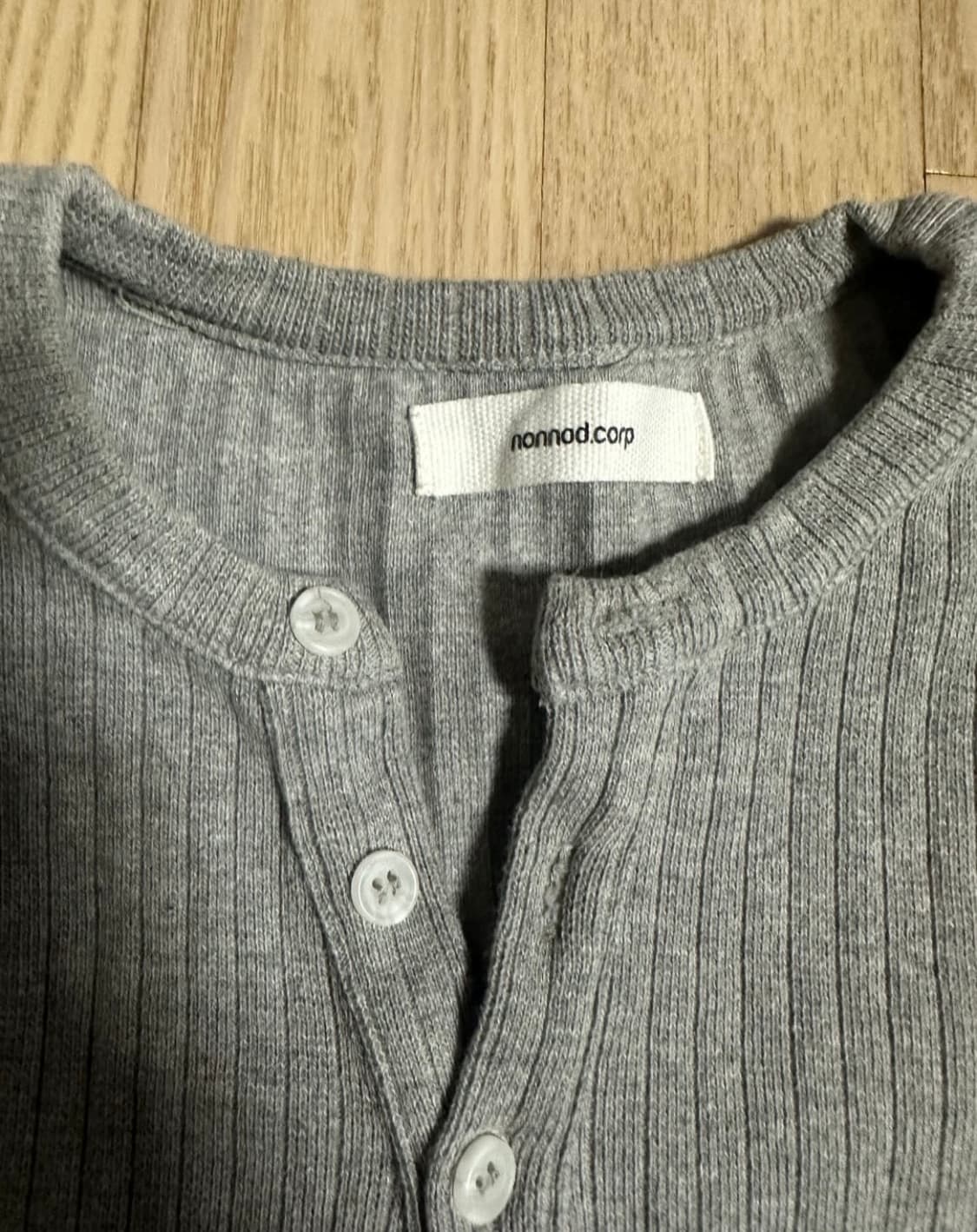 논노드 핑거홀 헨리넥 긴팔티(2) 상품이미지4