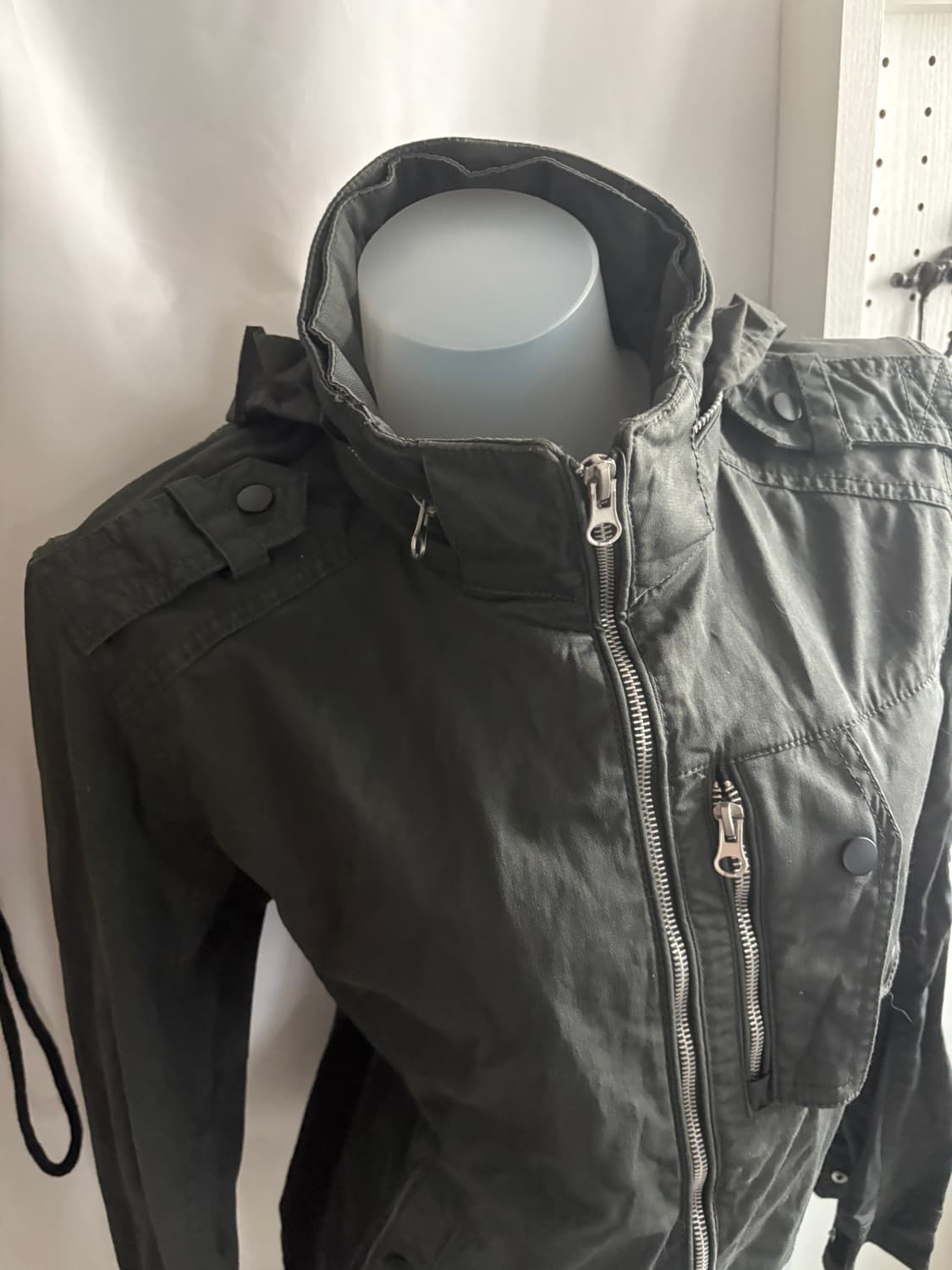 • Dark Khaki High Neck Hooded Jacket 상품이미지4