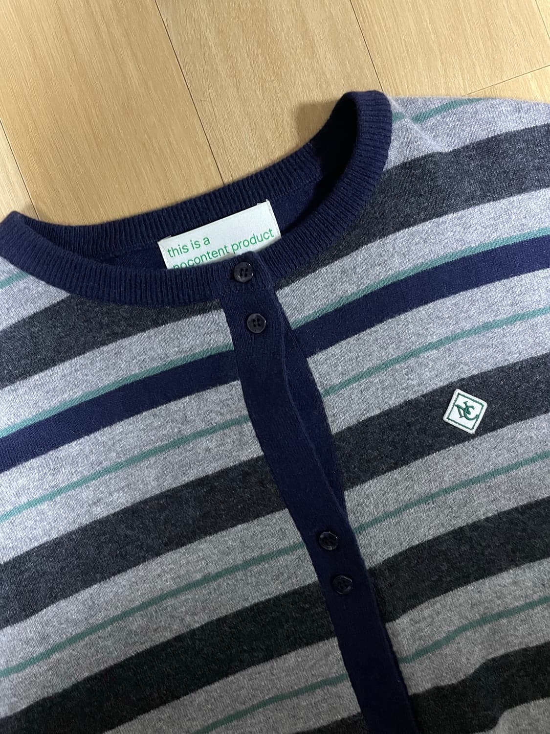 노컨텐츠 캐시미어 울 스트라이프 가디건 _ 네이비 상품이미지6