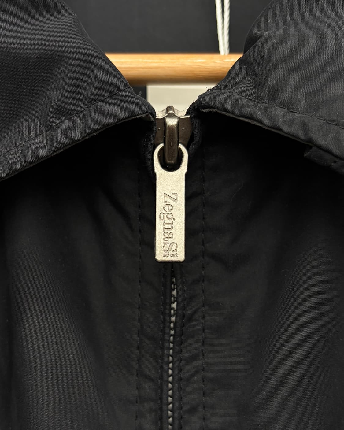 에르메네질도 제냐 스포츠 90s 폴리쉘 집업 자켓 상품이미지4