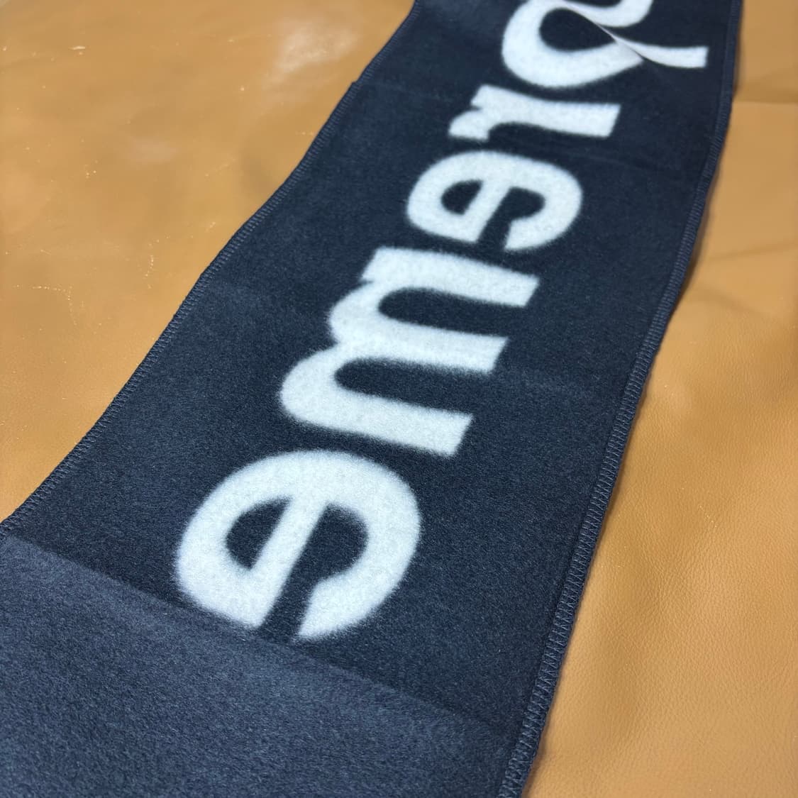 슈프림 머플러 목도리 로고 블랙 상품이미지4