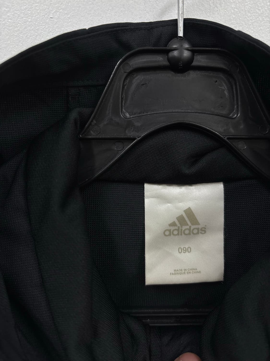 아디다스 우먼 후드 바람막이 상품이미지4