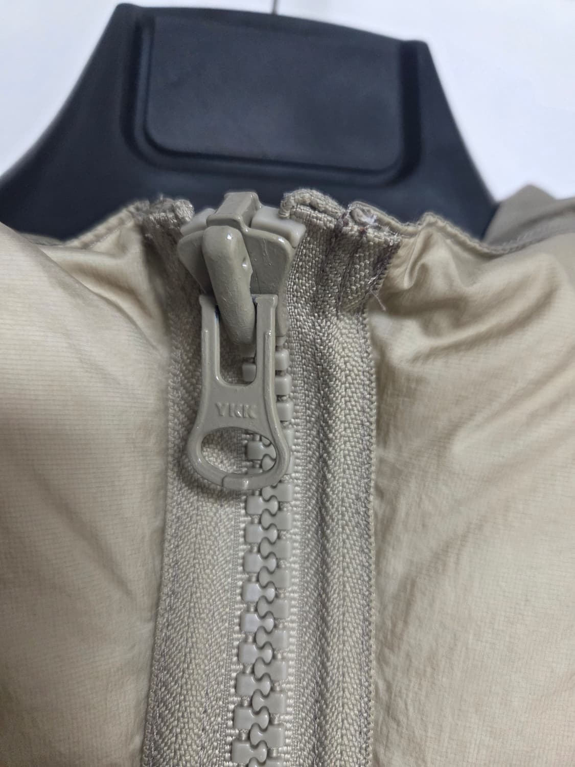 텐씨 미드레이어 다운 패딩 베이지 50 상품이미지3