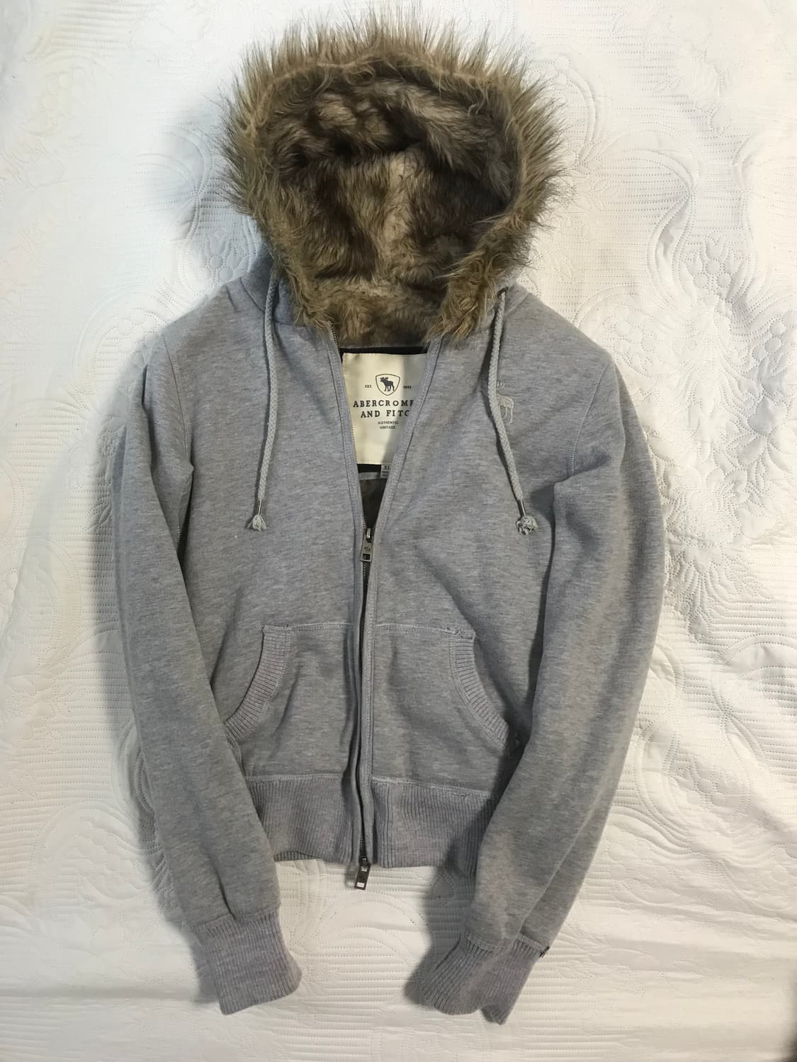 아베크롬비 퍼 후드 집업 XL 그레이 울프죠 상품이미지2