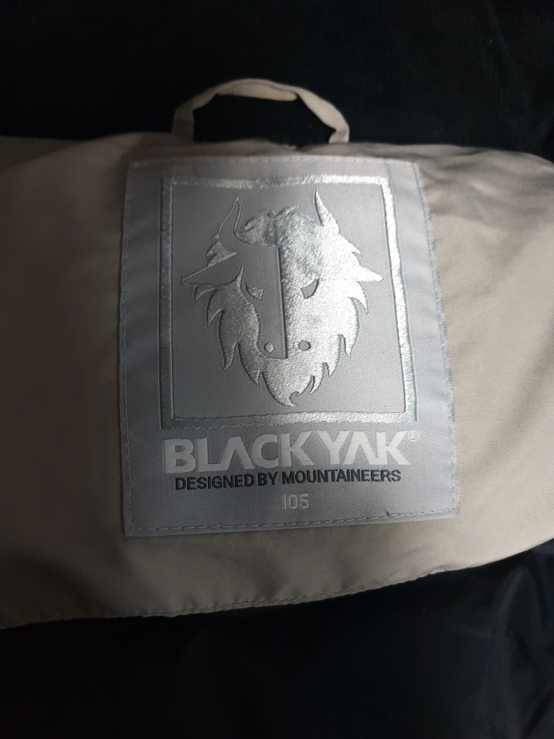 블랙야크 고어텍스 엣지스톰 실버폭스퍼 덕다운 패딩 (XL) 상품이미지6