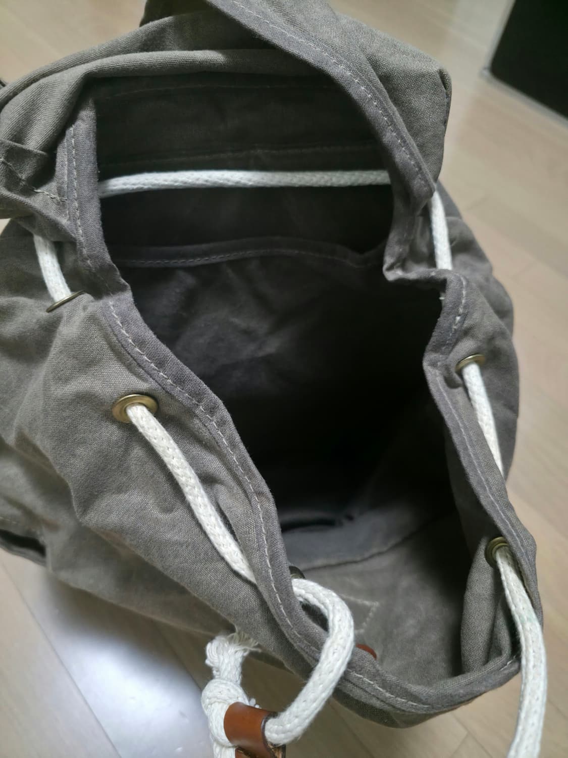 Tanner Goods Voyager Daypack 태너굿즈 가방 상품이미지9