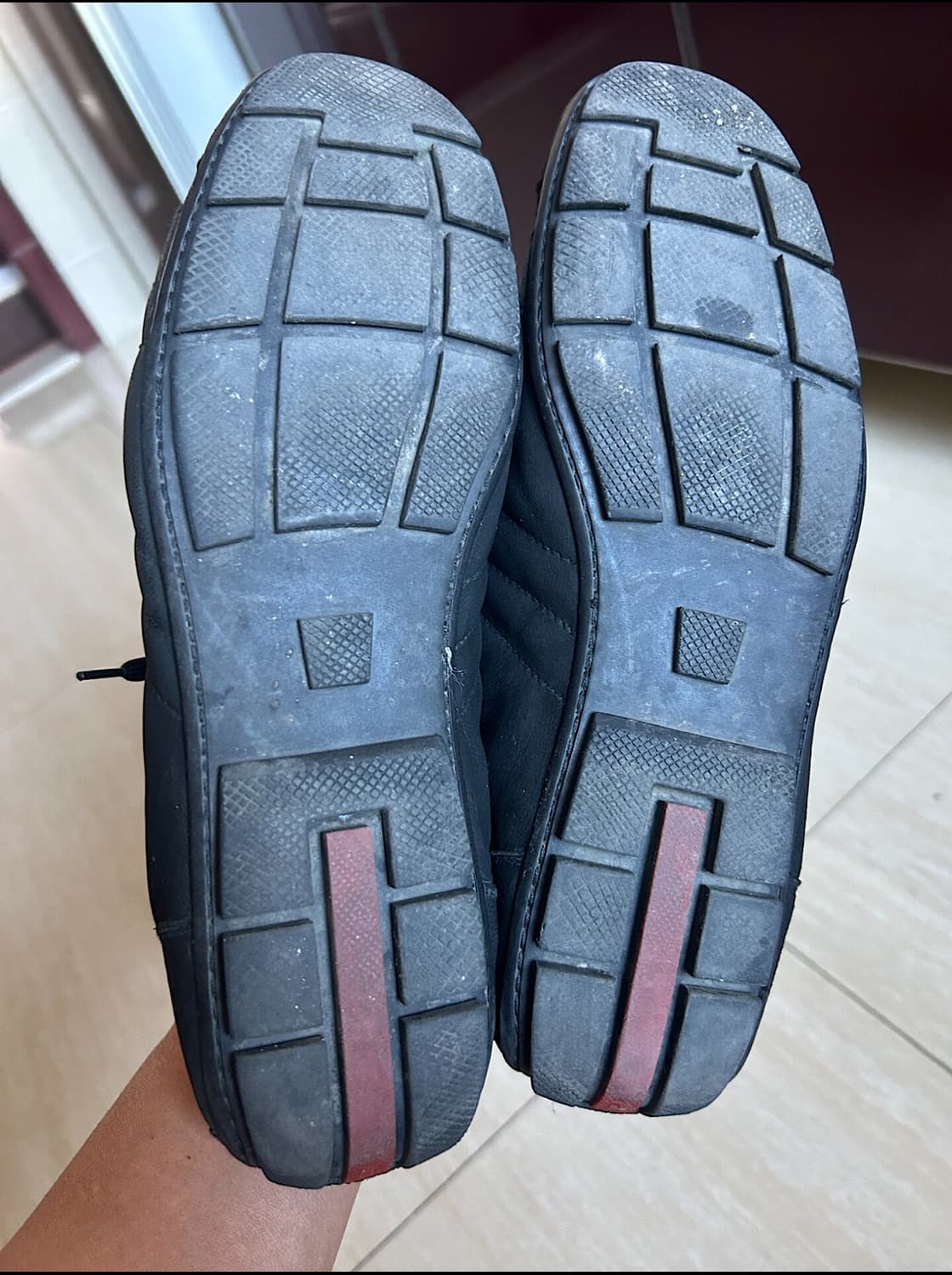 프라다 빈티지 스니커즈 7.5 상품이미지8