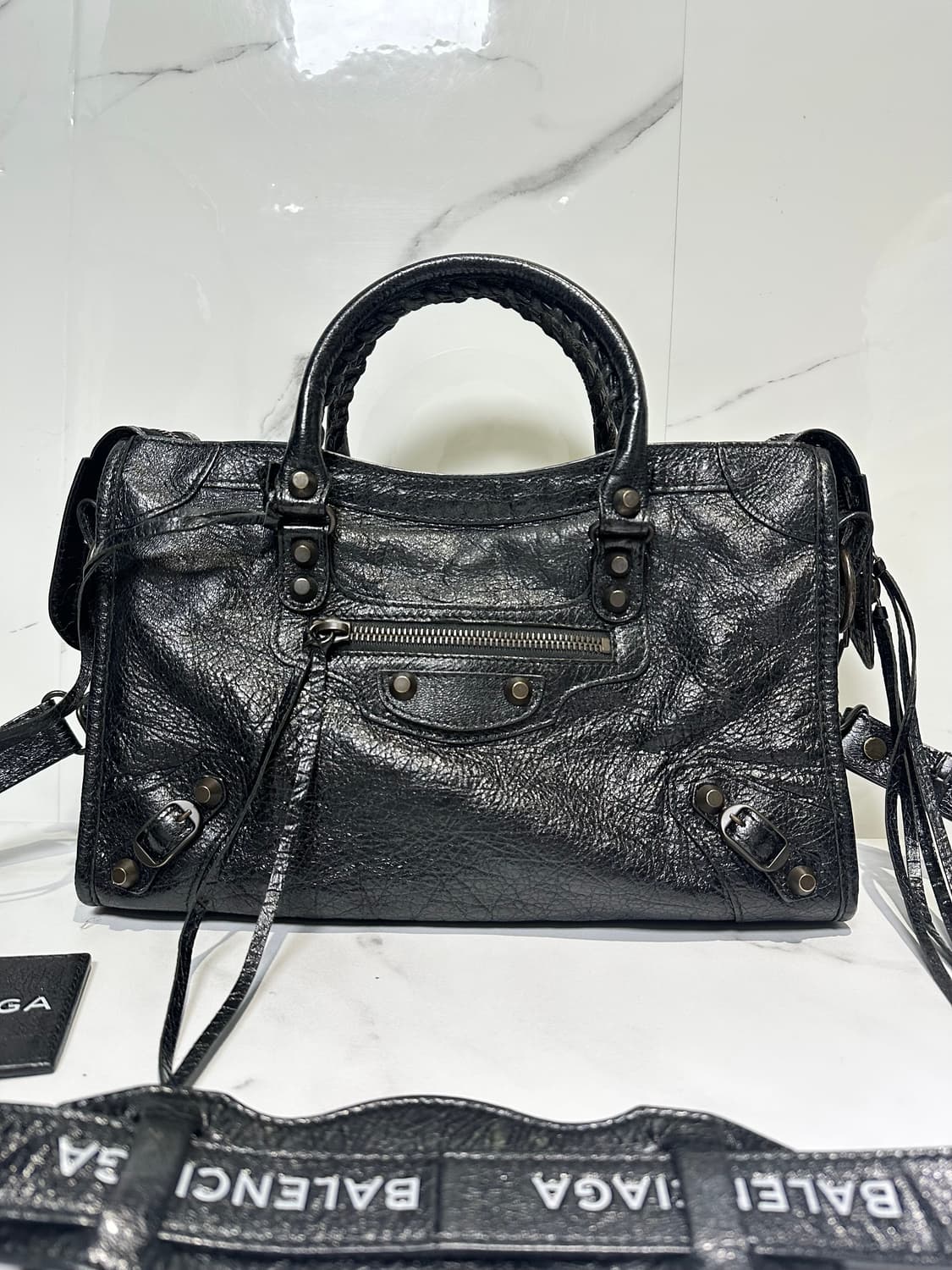 [SA 정품] 발렌시아가 로고스트랩 시티 모터백 스몰 상품이미지3