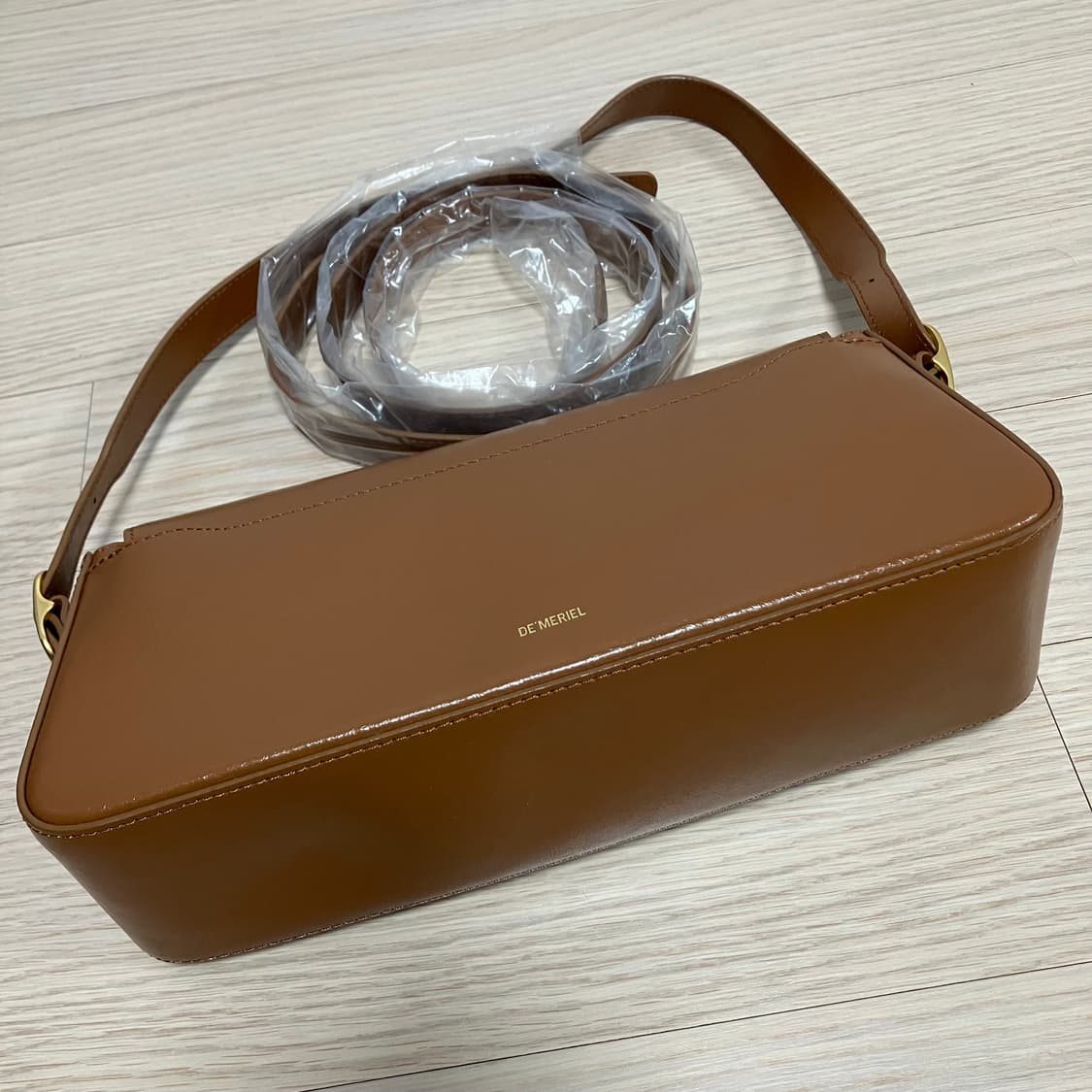 [새상품] 드메리엘 베티백 탄브라운 Demeriel 상품이미지10