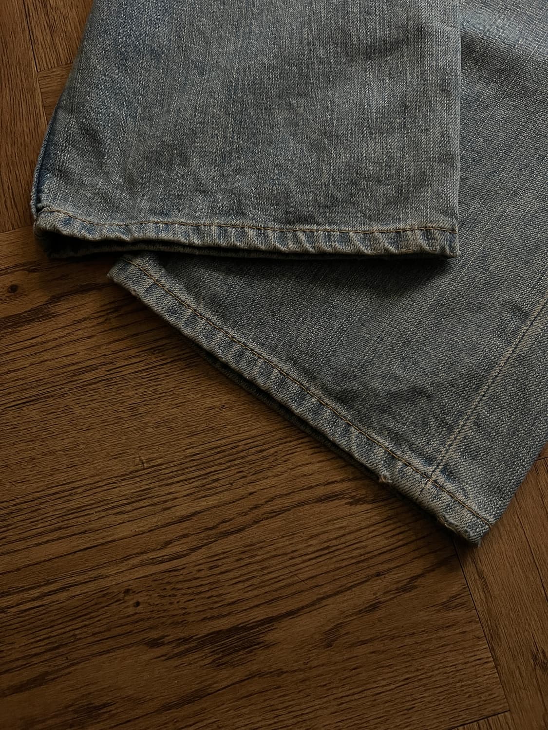 [34]리바이스 569 와이드핏 빈티지 워싱 라이트블루 데님 팬츠 상품이미지4