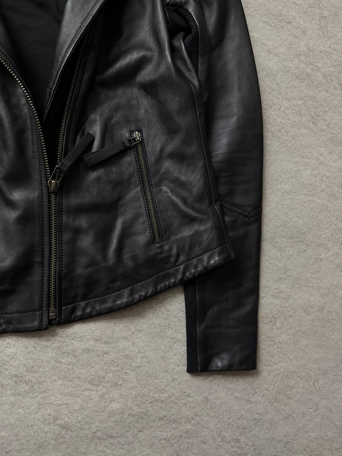 Hinge 비대칭 레더후드자켓 상품이미지6