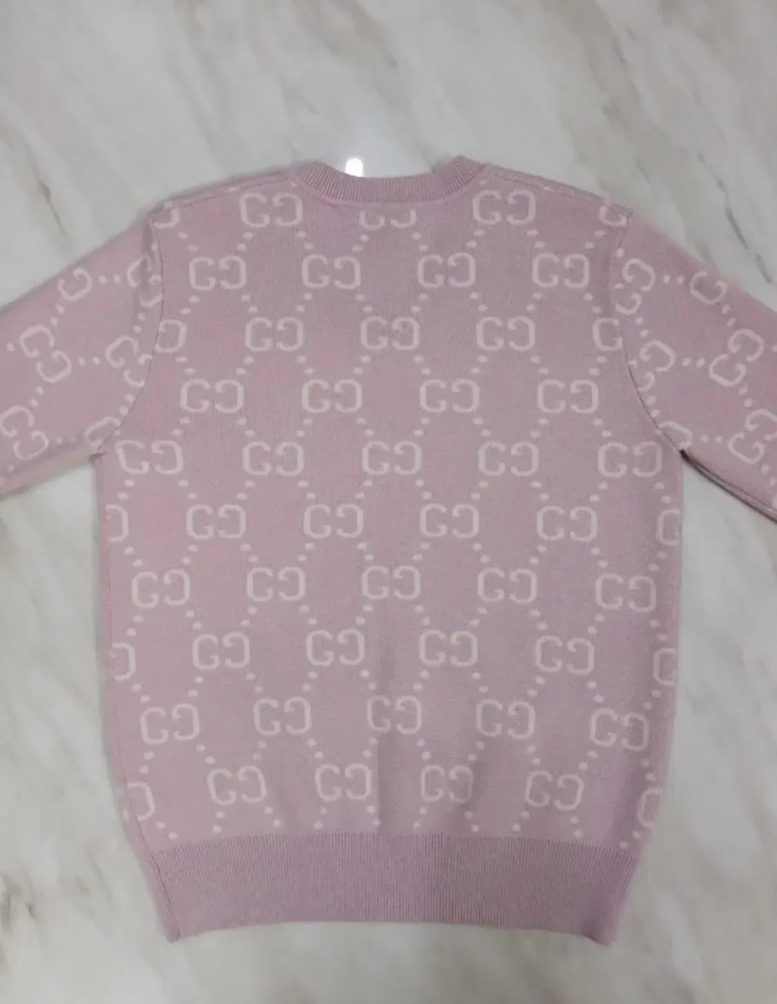 구찌 GG로고 여성 남성 긴팔 브이넥 니트 S 사이즈  상품이미지7