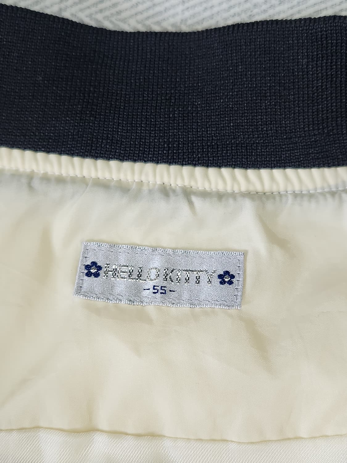 [55] 헬로키티 바람막이 봄버 자켓 여성 55 상품이미지3