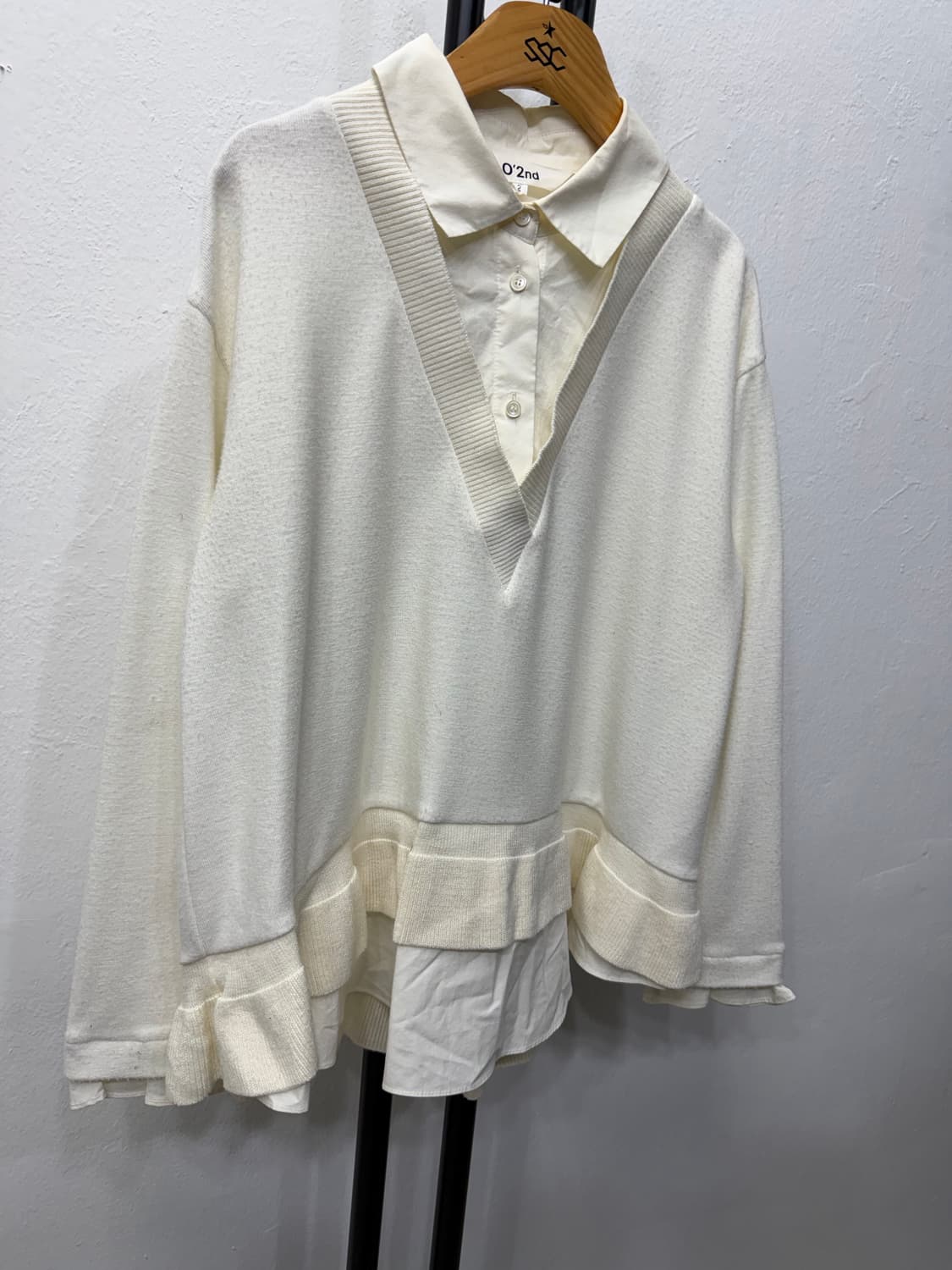 정품) O2nd 오즈세컨 한섬 니트 레이어드 셔츠 66 상품이미지2