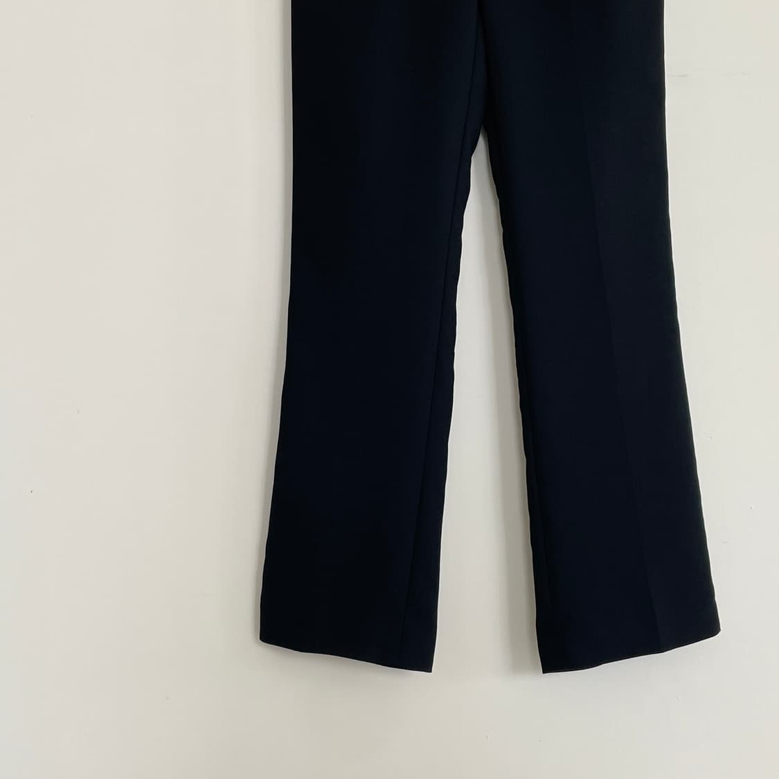 버버리 블랙 세미 부츠컷 슬랙스 상품이미지4