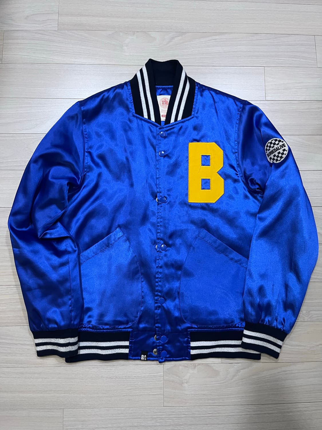 베리드얼라이브 새틴자켓 M 상품이미지1