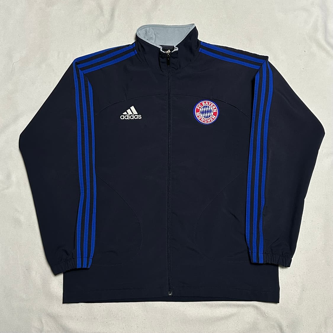 95 아디다스 바이에른 뮌헨 블루 삼선 네이비 바람막이 상품이미지2