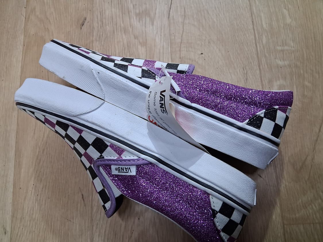 VANC 반스 멀티체크 스니커즈 미착화 240MM적당

표기 차이나24  상품이미지4