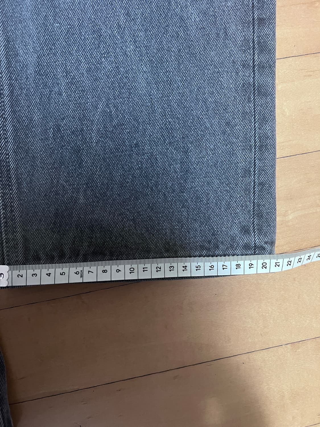 무신사스탠다드 레귤러 핏 데님팬츠 그레이 30 상품이미지7