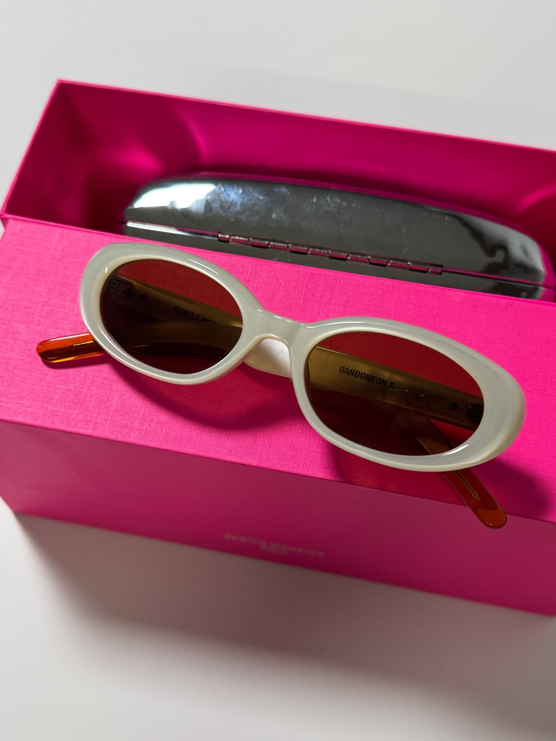 젠틀몬스터 반도네온 S WC6 상품이미지2