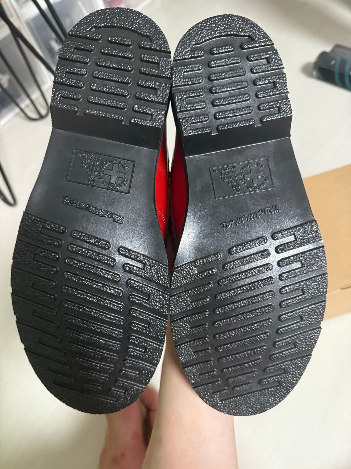 닥터마틴 슈프림 펜톤 레드 uk7(260)  상품이미지2