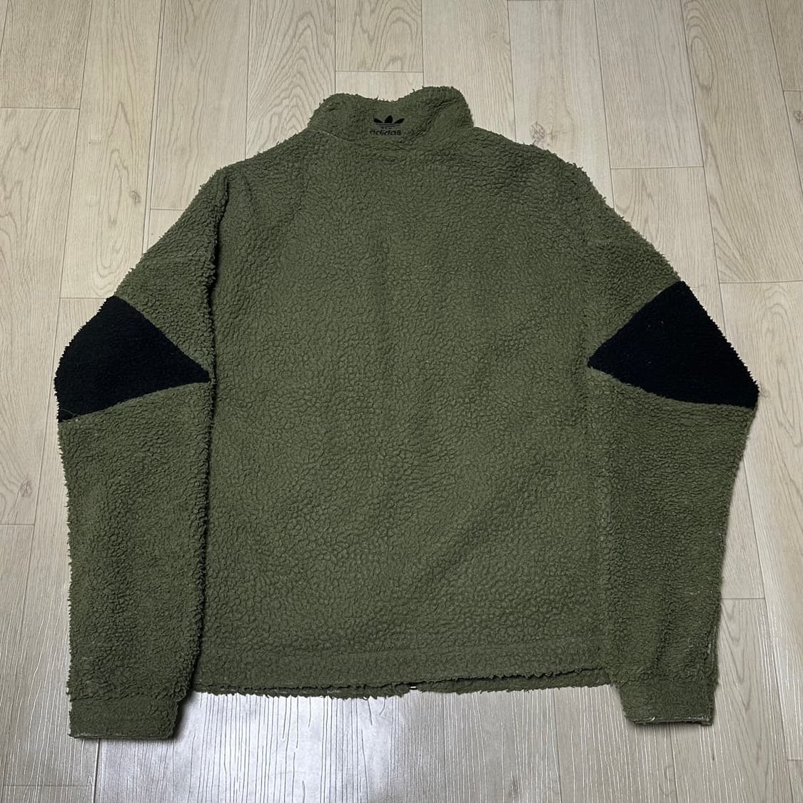 아디다스 파이어버드 카키 후리스 상품이미지5