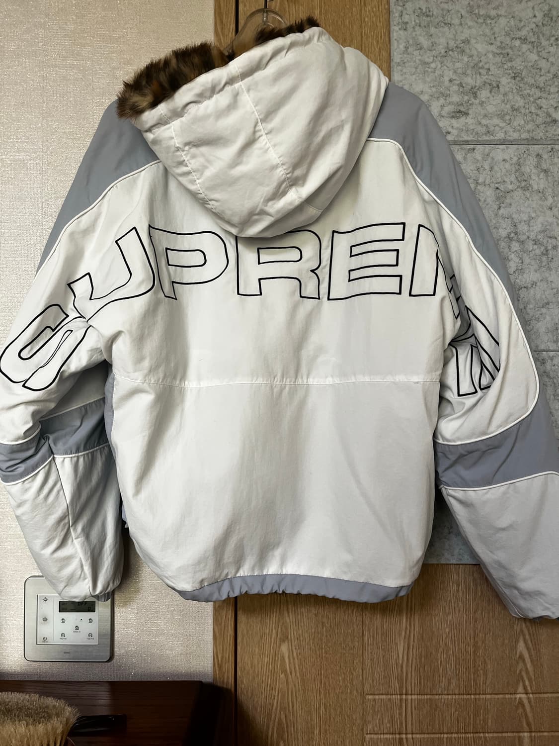 슈프림 포우 퍼 리버시블 후드 트랙 자켓 상품이미지4