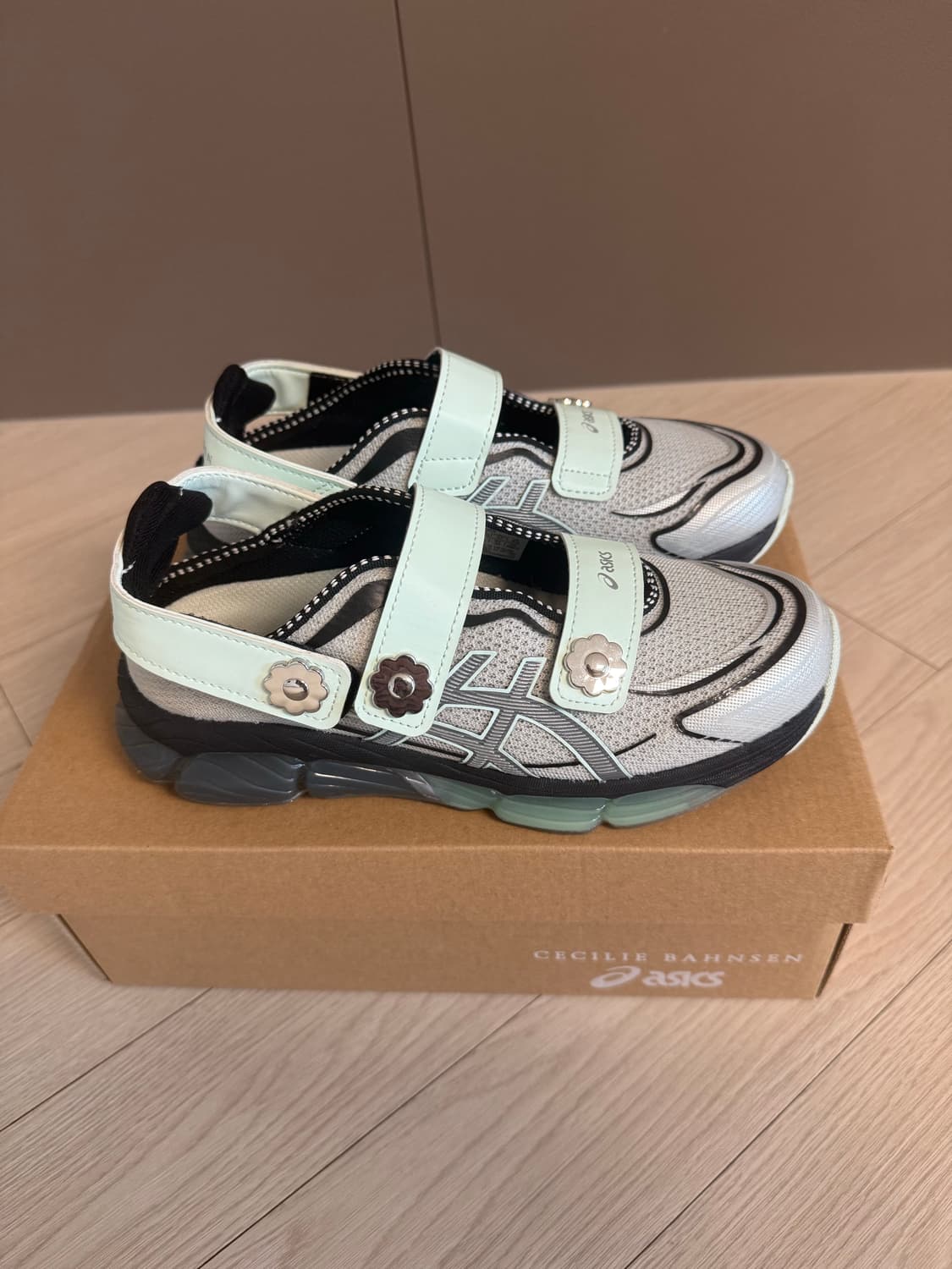 아식스 세실리아반센 젤 퀀텀 230 상품이미지1