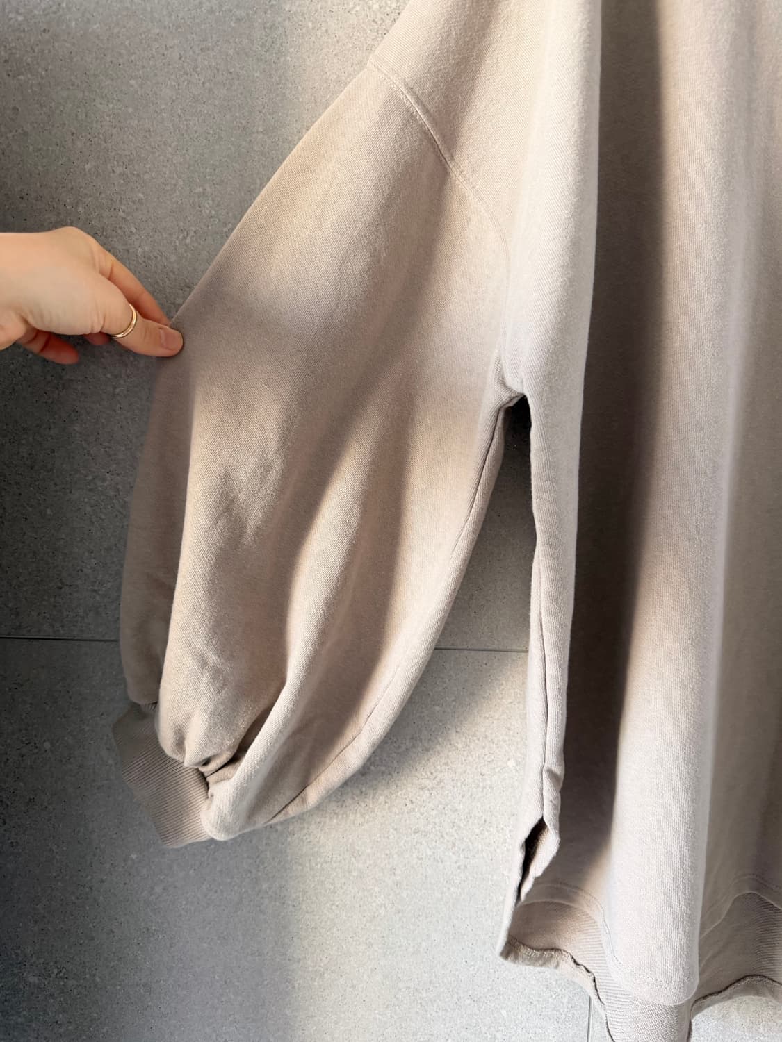 그레이 퍼츠소매 반목 맨투맨 여성 티셔츠 상품이미지2