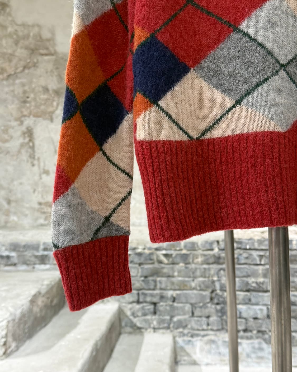 비비안 웨스트우드 앵글로마니아 믹스 orb 로고 아가일 모헤어 니트 상품이미지4