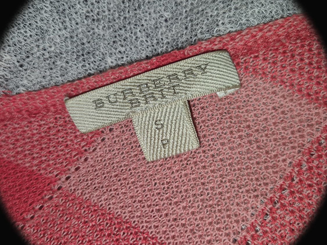 Burberry strawberry check top 상품이미지3