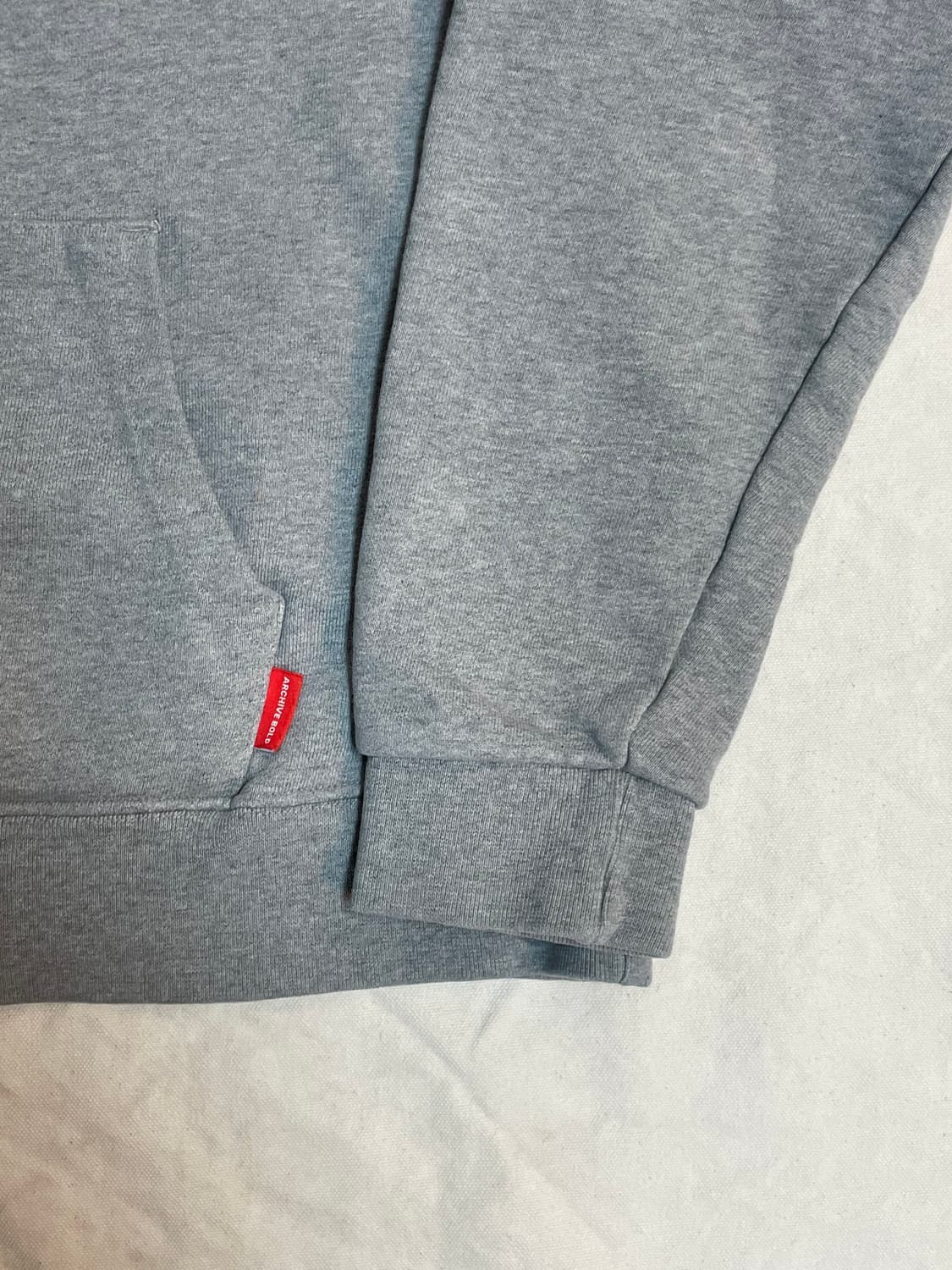 아카이브볼드 후드티 상품이미지3