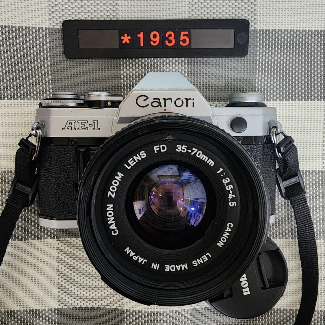 캐논 AE-1 필름카메라 실버바디 35-70 줌렌즈 상품이미지1