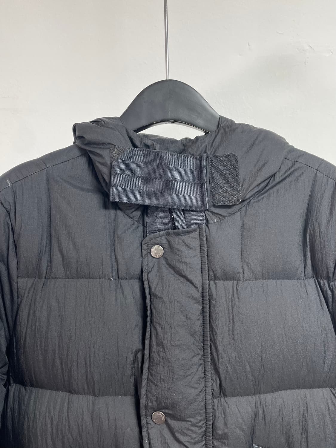 CP컴퍼니 고글 나일론 후드 다운 패딩 (on.471)    상품이미지4