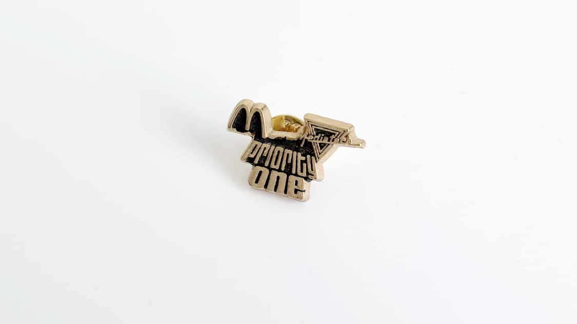 맥도날드 빈티지 크루 핀뱃지 라펠핀 ‘Mediatech’ 상품이미지5