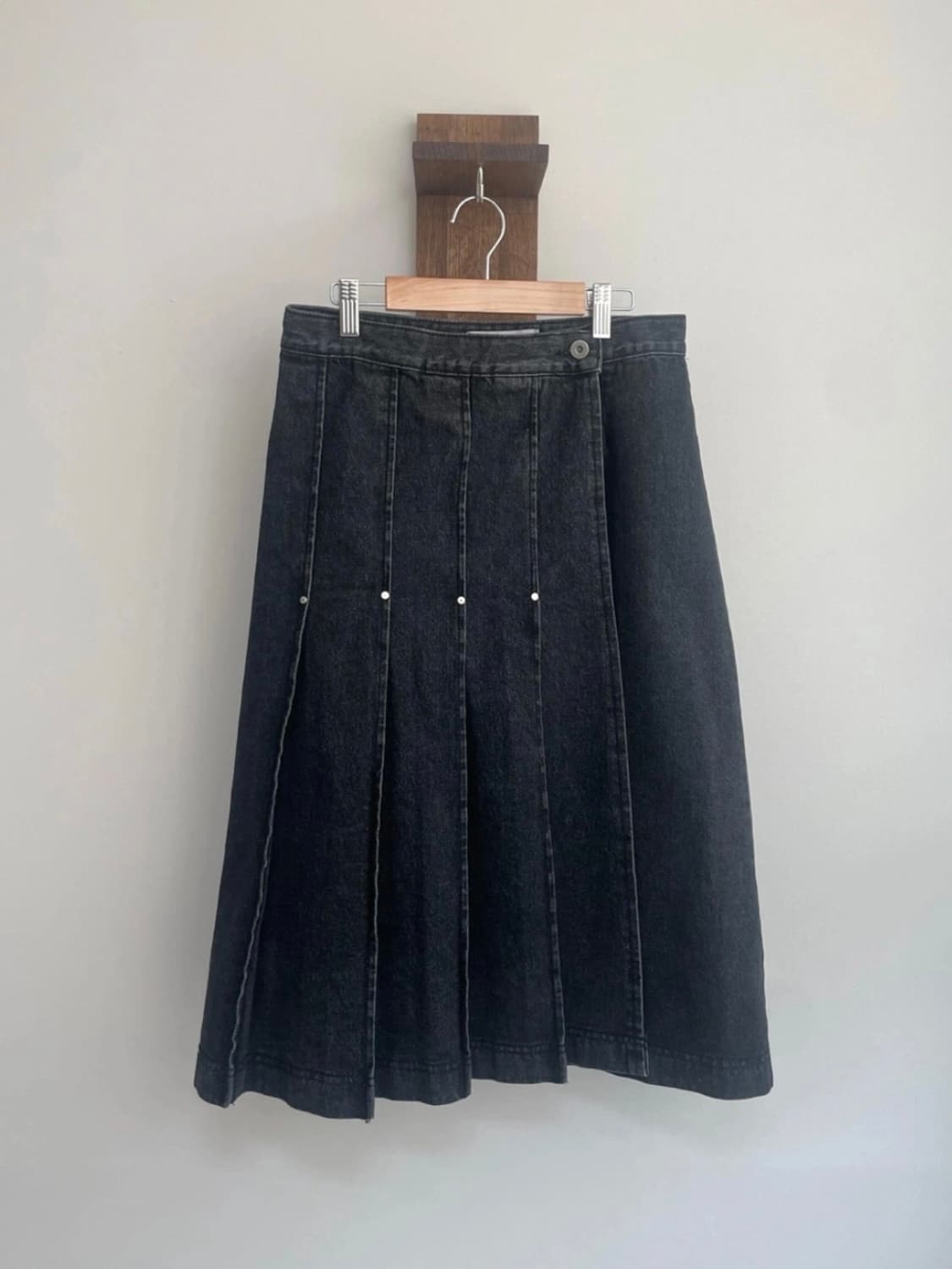 플리츠 데님 롱 스커트 상품이미지5