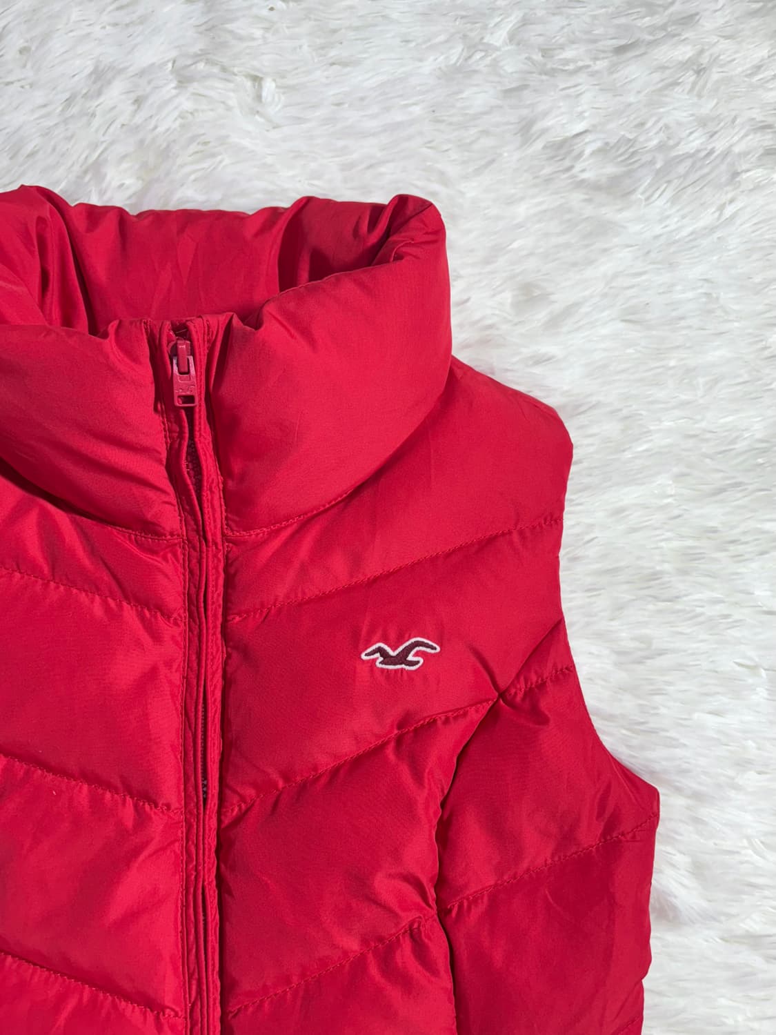 홀리스터 스몰로고 레드 다운 패딩조끼  상품이미지5