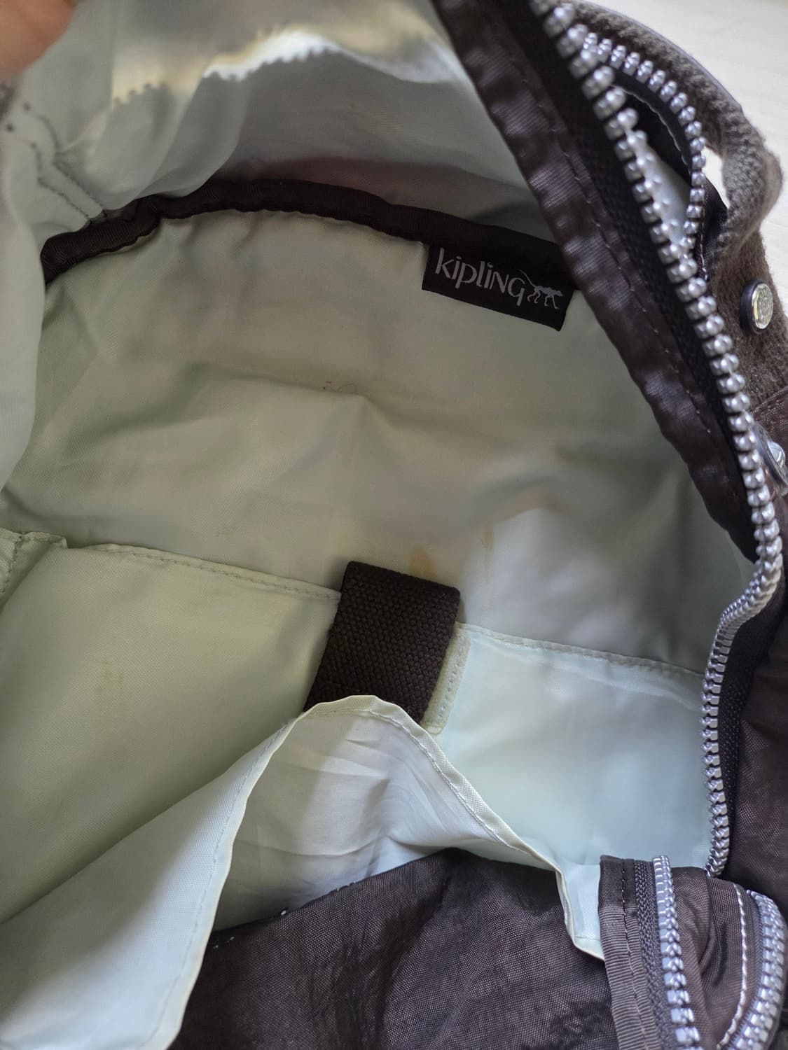 키플링 브라운 백팩 키링포함 상품이미지8