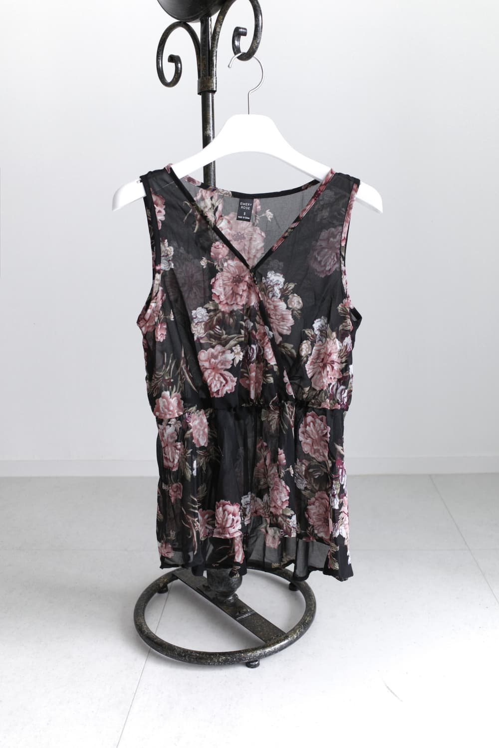 rose see-through sleeveless 상품이미지1