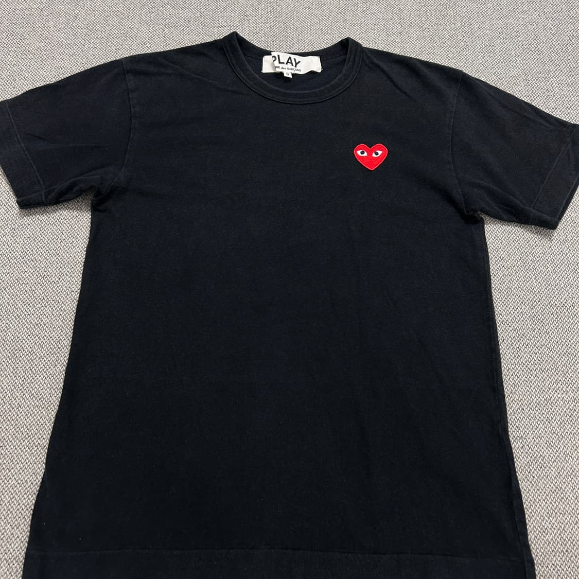 꼼데가르송 레드와펜 블랙 반팔(S) 상품이미지4