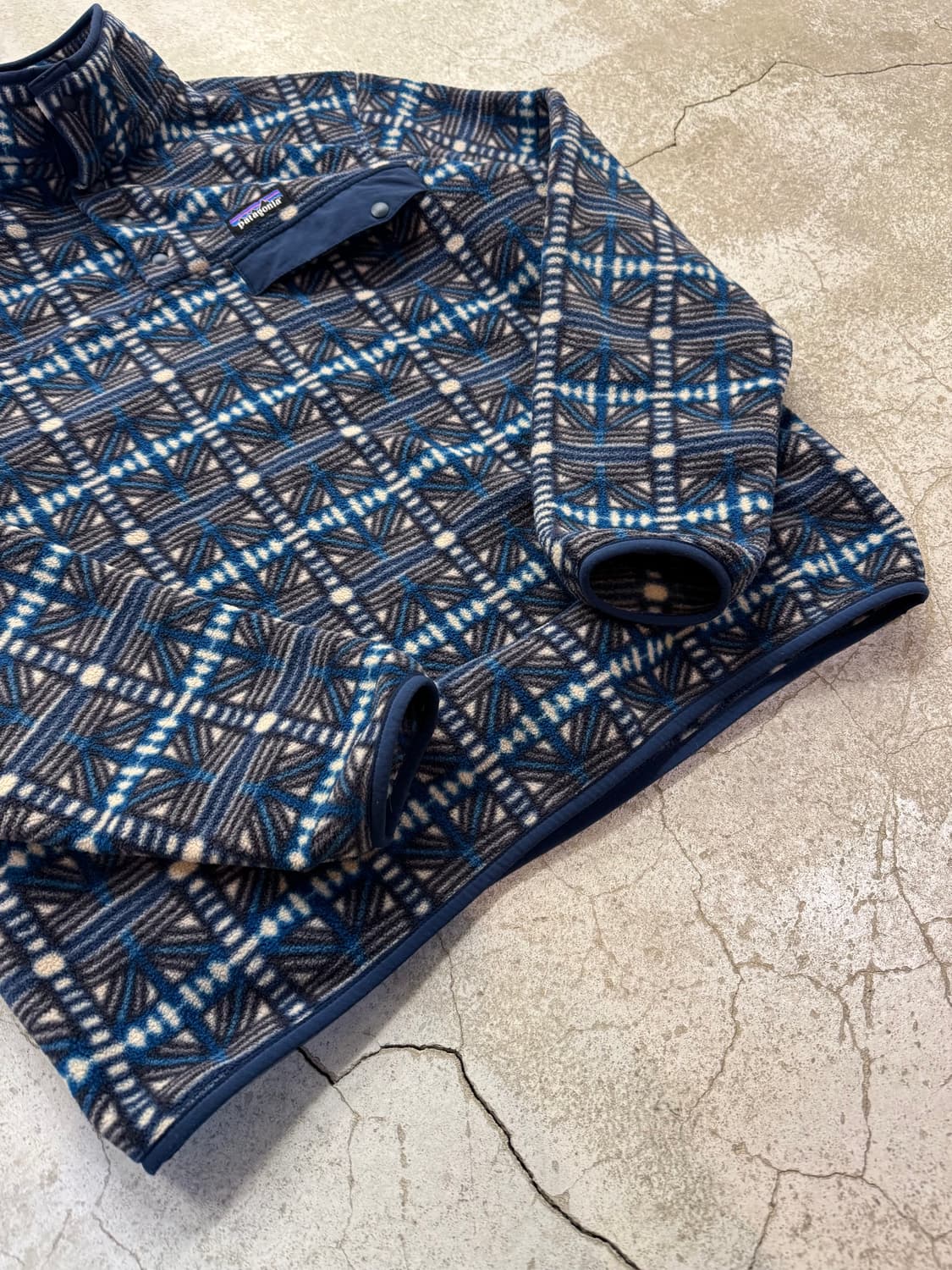 파타고니아 패턴 신칠라 스냅티 풀오버 상품이미지4