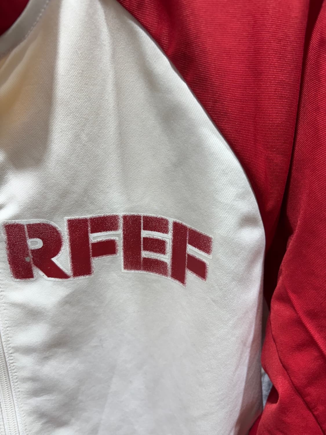 M 아디다스 RFEF 레드 배색 화이트 나일론 자켓 상품이미지4