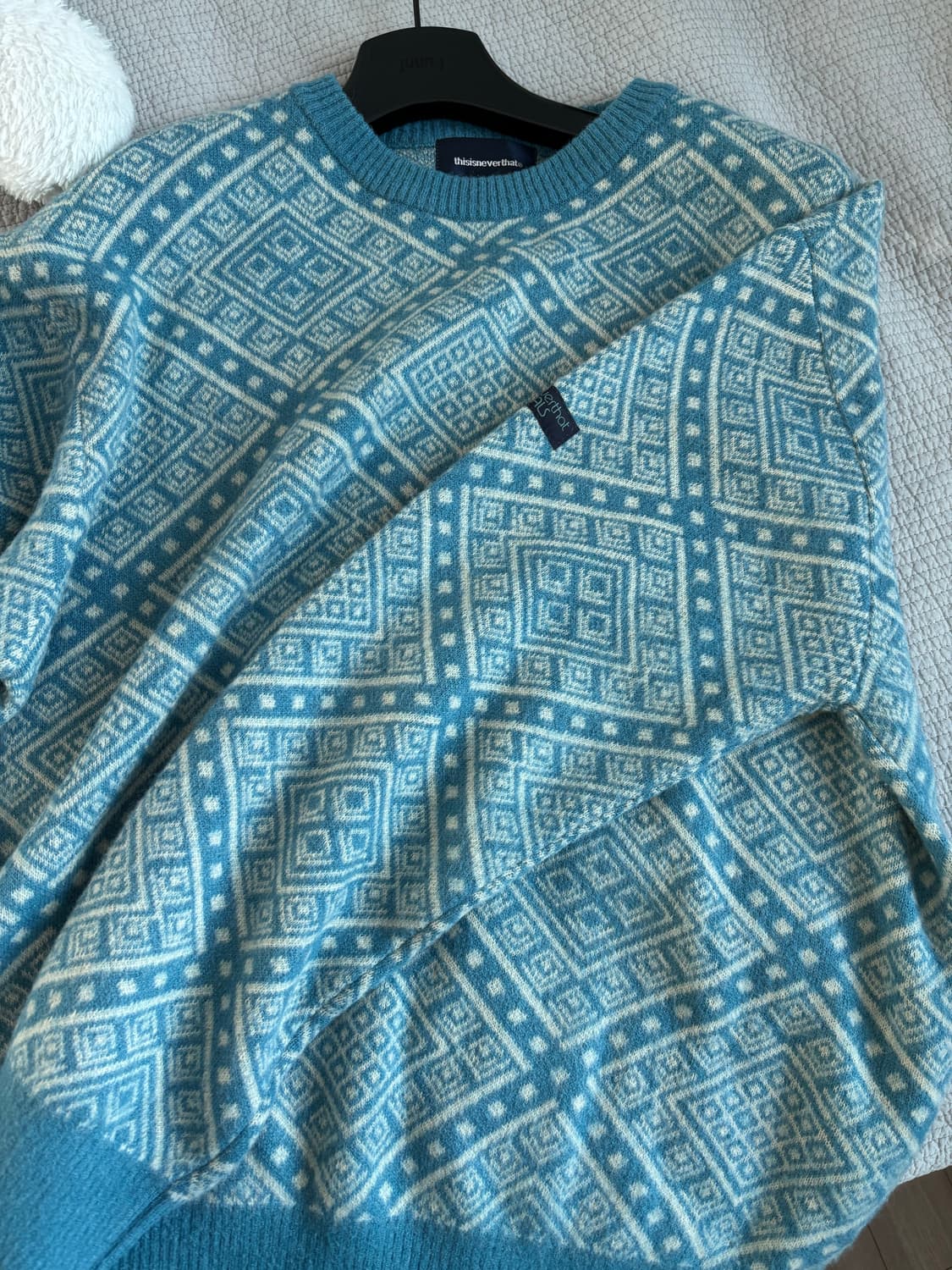 디스이즈네버댓 니트 상품이미지2