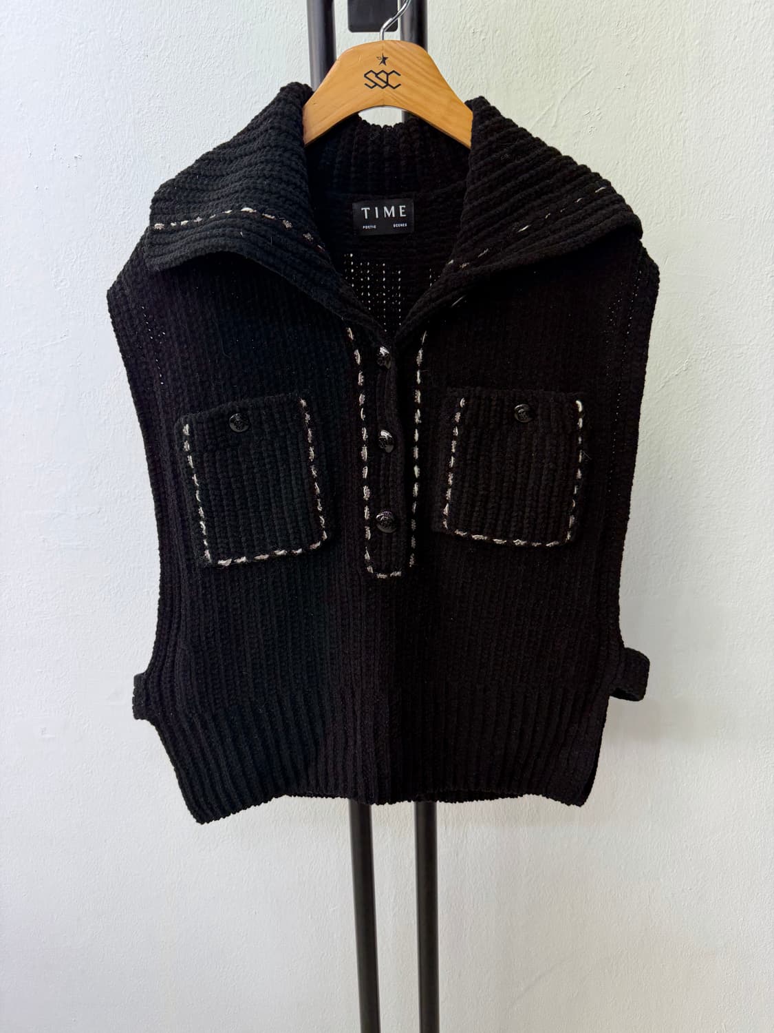 정품) TIME 타임 한섬 22ss 블랙 니트 베스트 조끼 90F 상품이미지1