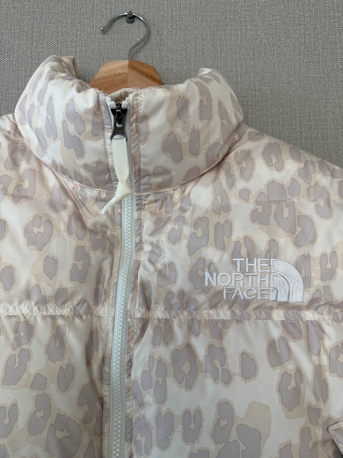 노스페이스 눕시 레오파드 패딩 L 상품이미지2