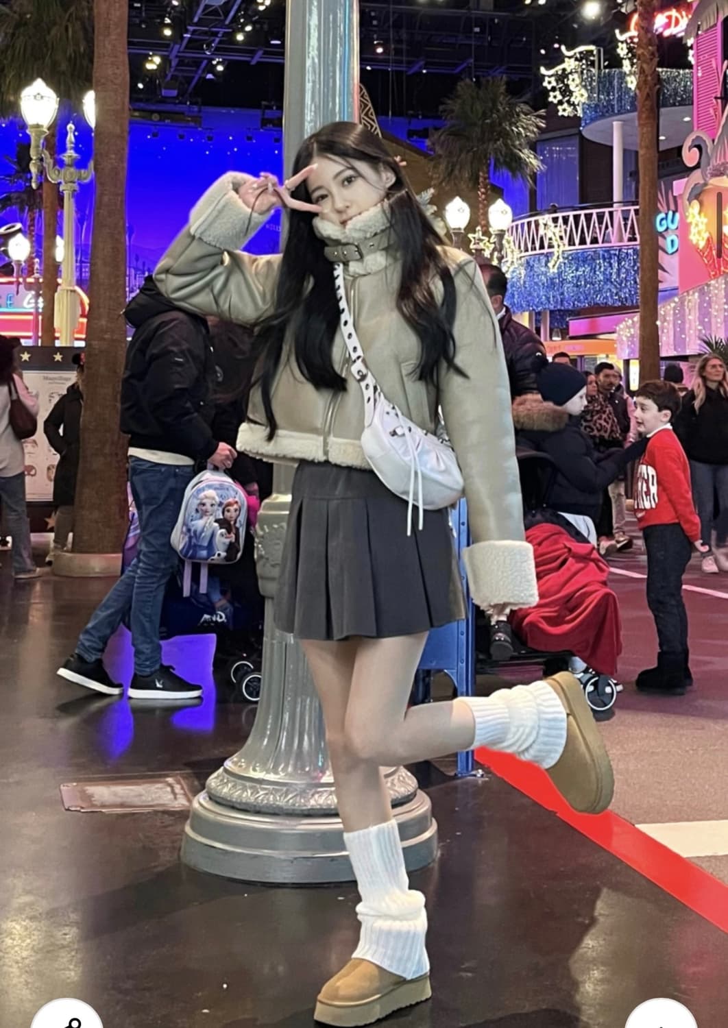 카키포인트 무스탕 베이지 상품이미지3