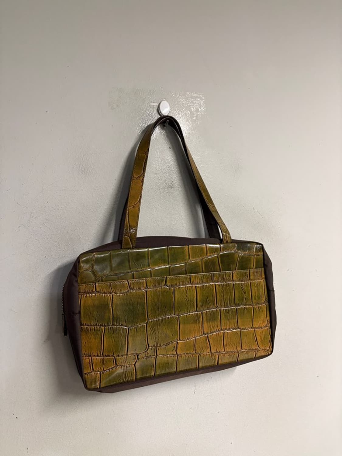 Y'SACCS Faux-Crocodile Bag  상품이미지7