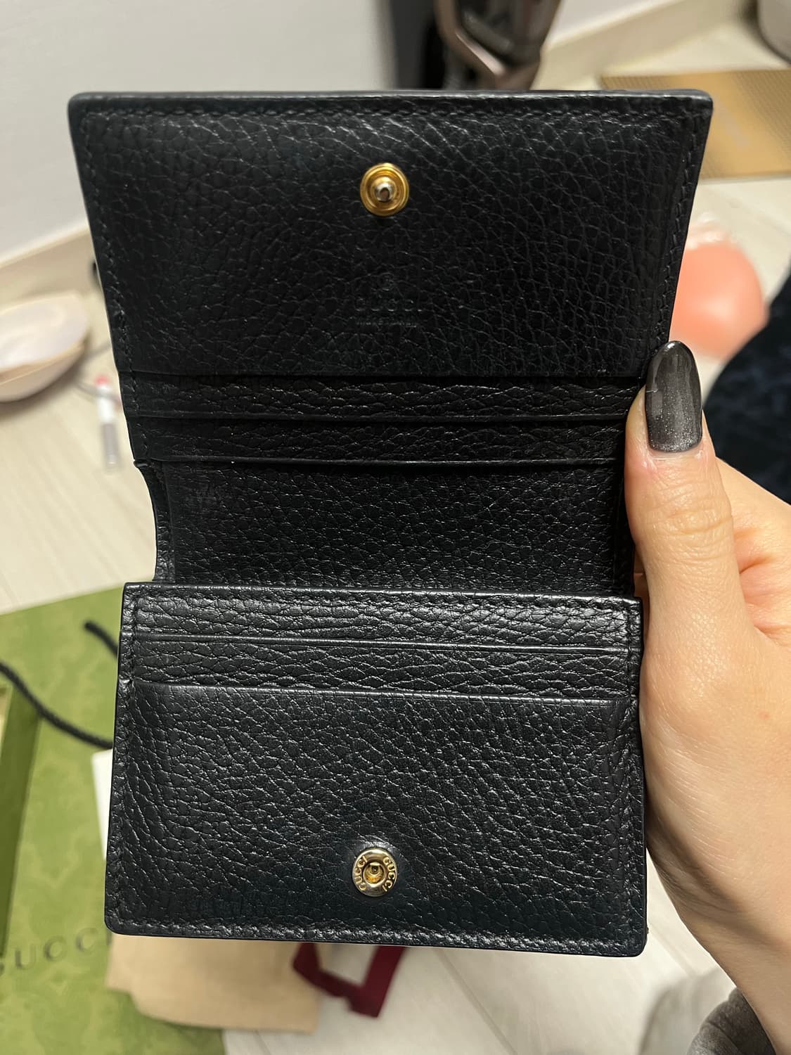 구찌 GG마몽드 반지갑 (바이컬러 카드 케이스 지갑) 상품이미지4