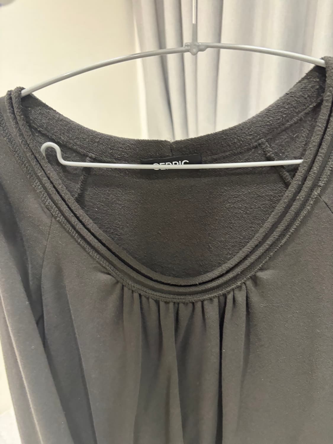 세릭 Round Hem String Top _ Charcoal 상품이미지4